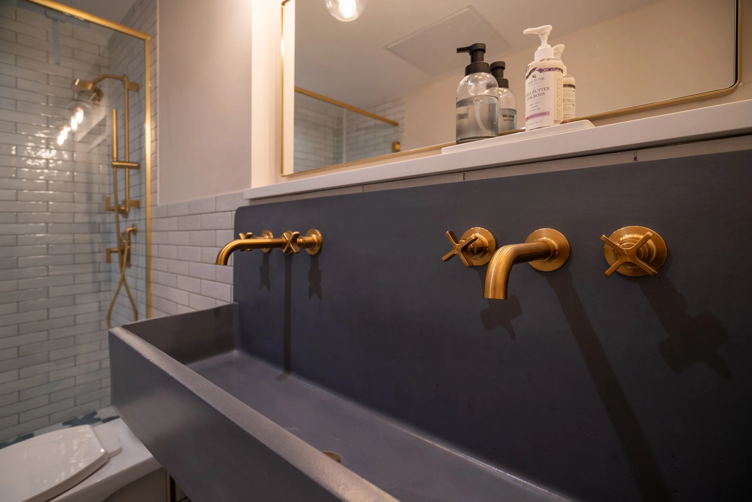 161 W 15th St Apt 2J-25.jpg