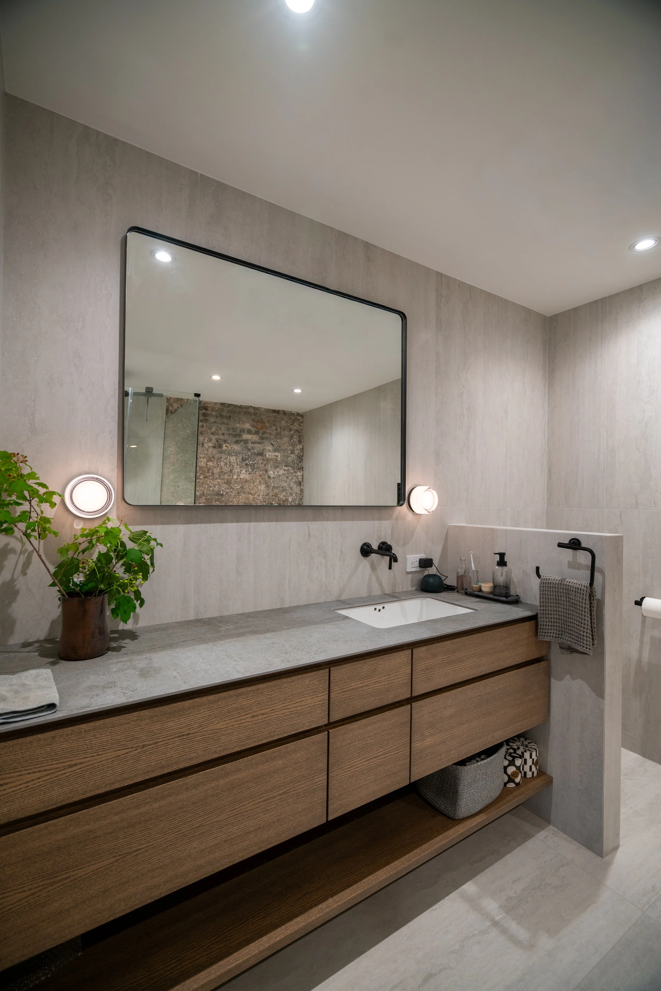 161 W 15th St Apt 2J-31.jpg