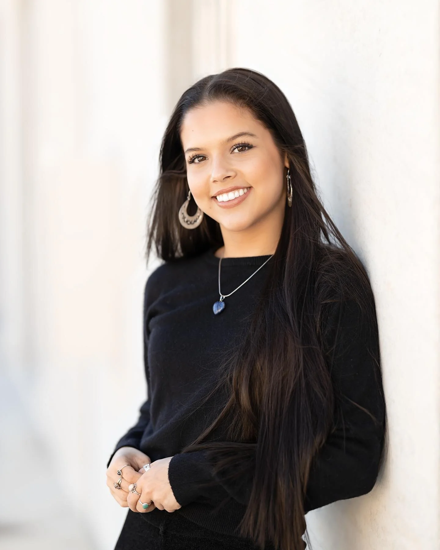 When I grow up, I would like to confidently chase my dreams like @presleygracemusic_ ❤️ #austinseniorphotographer #austinseniorportraits