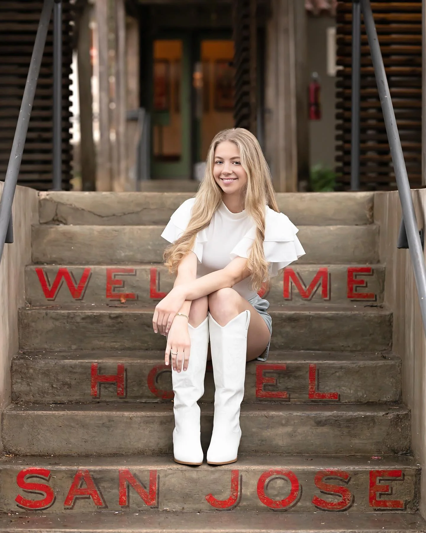 HEYYYYYYY class of 2024! It&rsquo;s not too soon to start booking your fall senior portrait sessions! #austinseniorphotographer