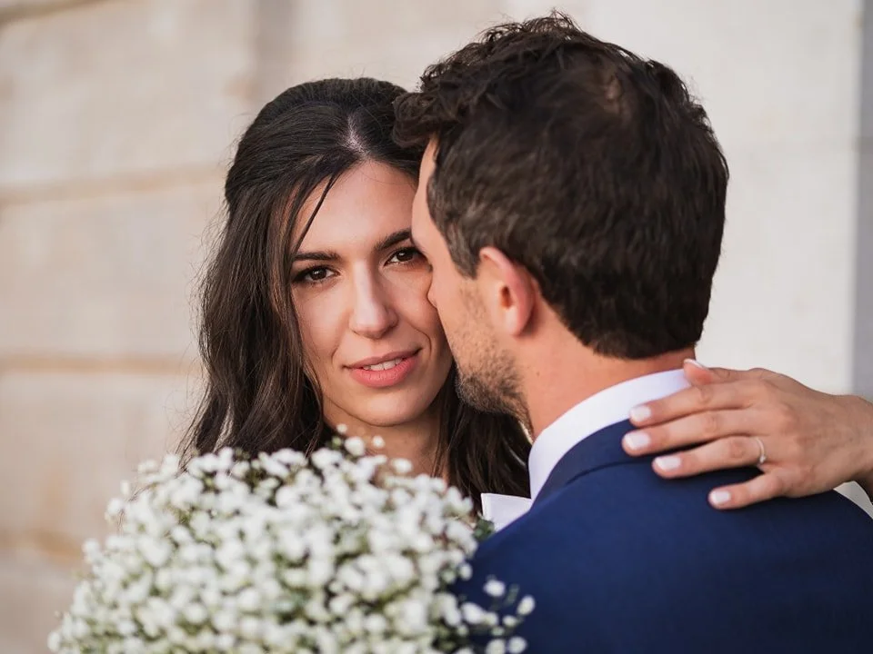 "Allein ist der Mensch ein unvollkommenes Ding. Er muss einen zweiten finden, um glücklich zu sein." - Blaise Pascal
 #ingolstadt #hochzeitsfotografie #hochzeit #kösching #bayern #braut #bräutigam #brautpaar  #hochzeit23 #co
