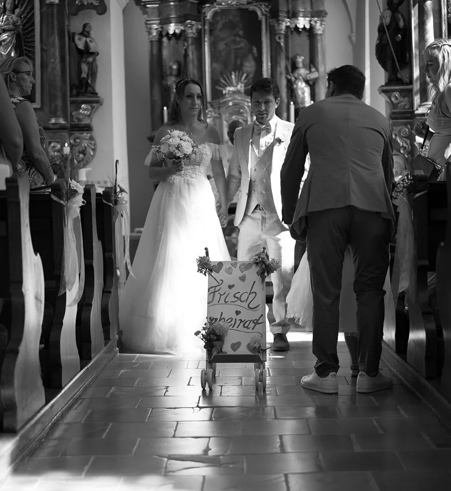 &bdquo;Die sch&ouml;nsten Erinnerungen sammelt man immer zu zweit.&ldquo; &ndash; Luise Rinser

 #kasing #k&ouml;sching  #hochzeitsfotografie #hochzeit #k&ouml;sching #bayern #braut #br&auml;utigam #brautpaar  #hochzeit23 #couplegoals #ingolstadt #ba