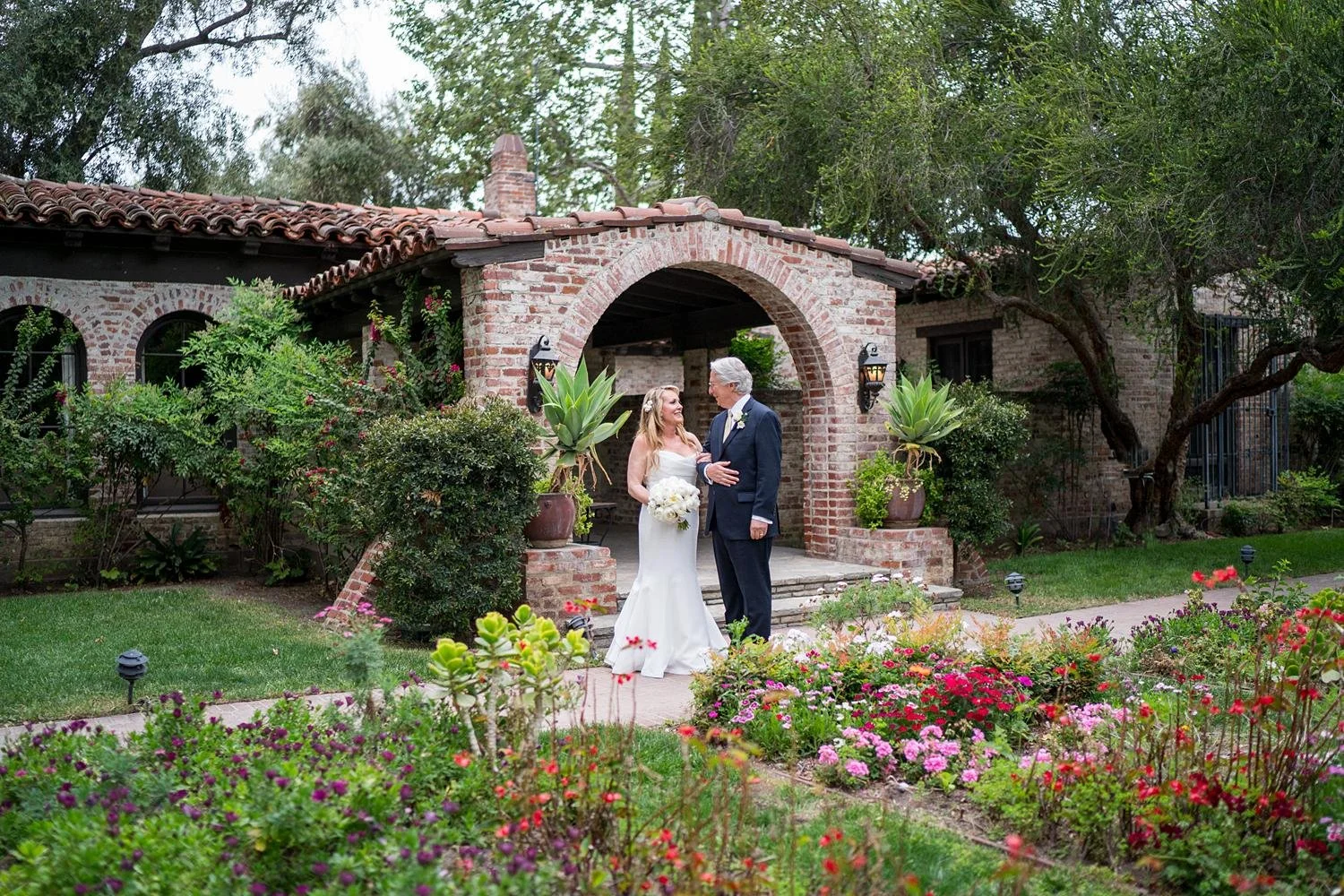 Hummingbird Nest Ranch Wedding Venue Review - Miki & Sonja Photography