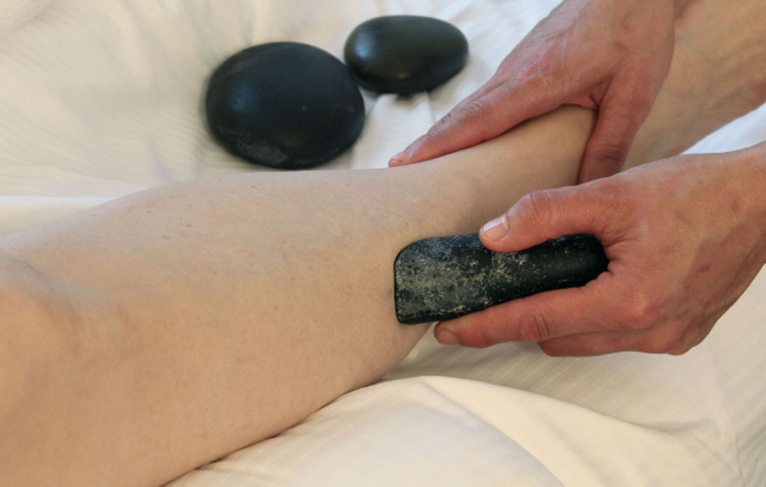 Hot-stones-massage-gallery-4.jpg