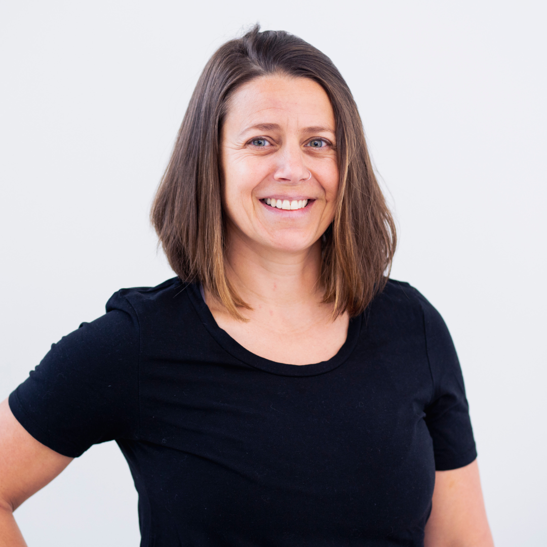 Chareen Simpson, RMT, R. Ac