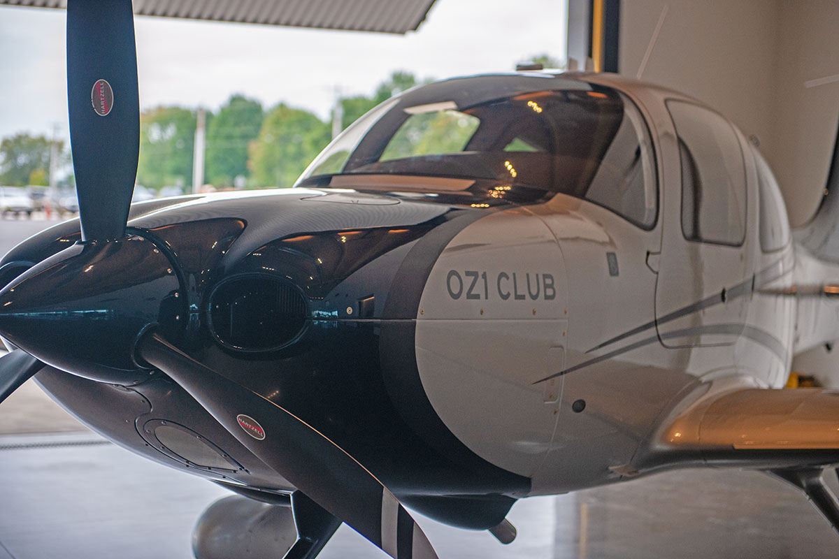 OZ1_Cirrus_SR22.jpg