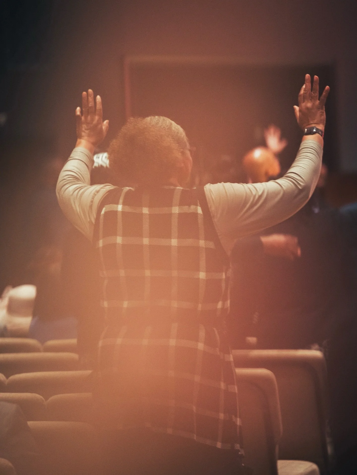 A grateful heart isn&rsquo;t just for Thursday. We&rsquo;re giving thanks all week! He&rsquo;s worthy. Always. 🙏🏽🧡