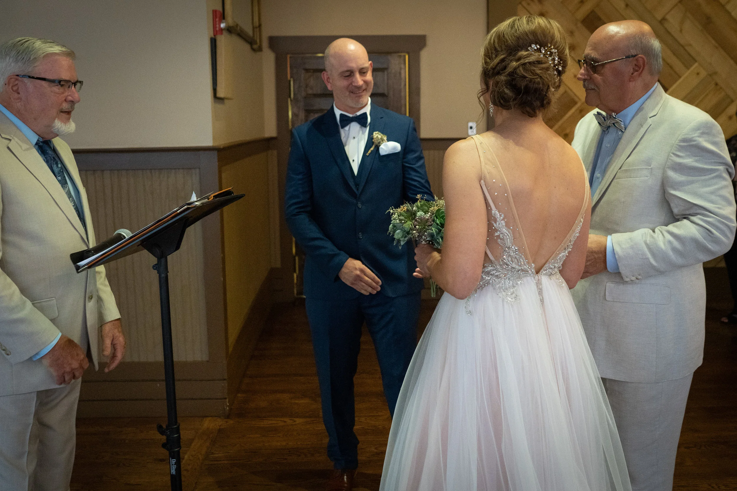 Kristin & Lee Highlights-47.JPG