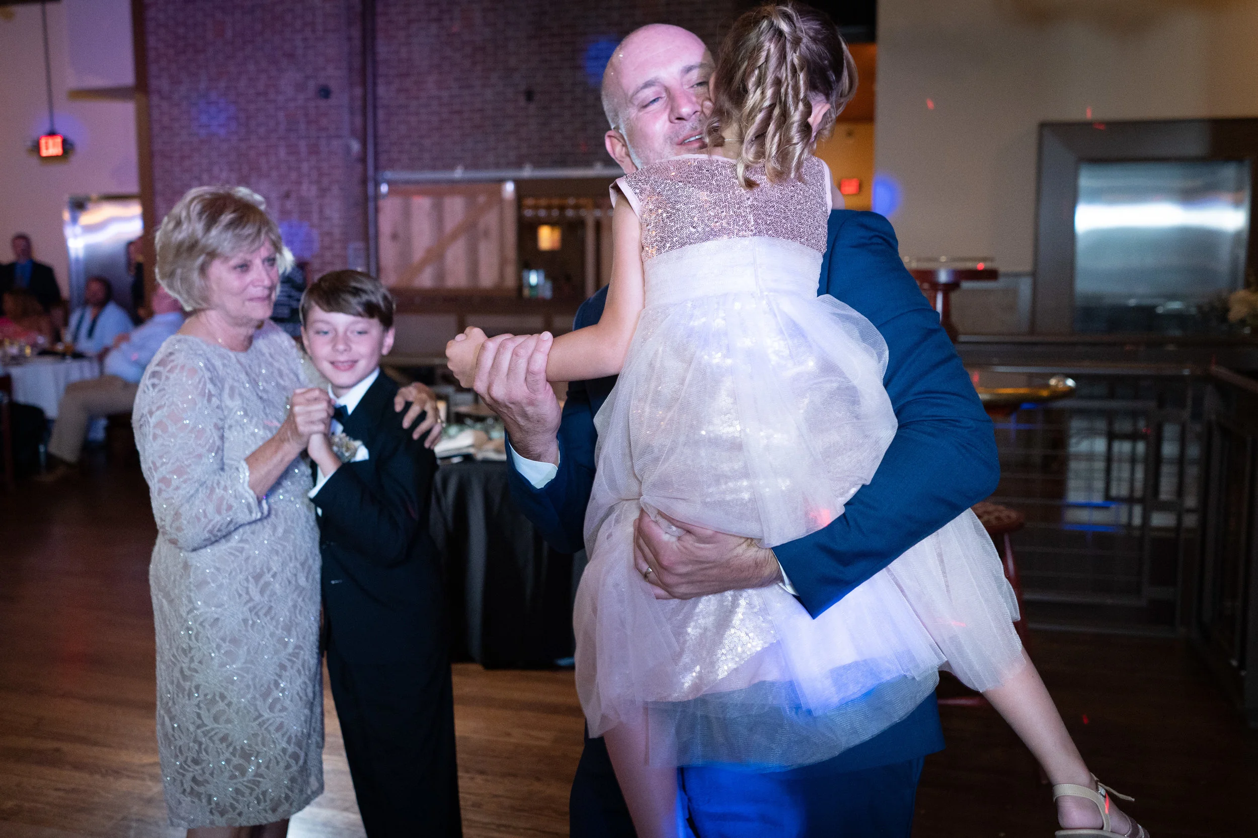 Kristin & Lee Highlights-149.JPG