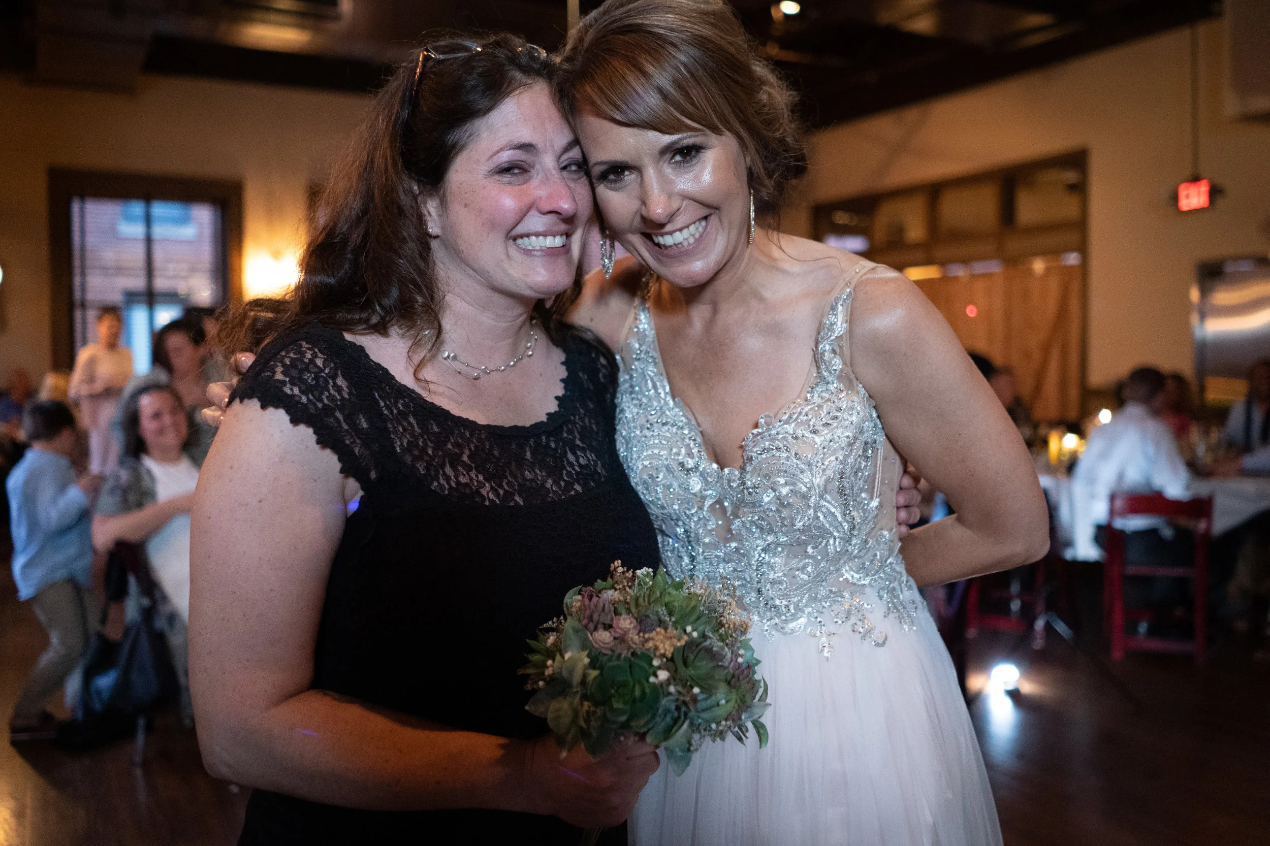 Kristin & Lee Highlights-167.JPG