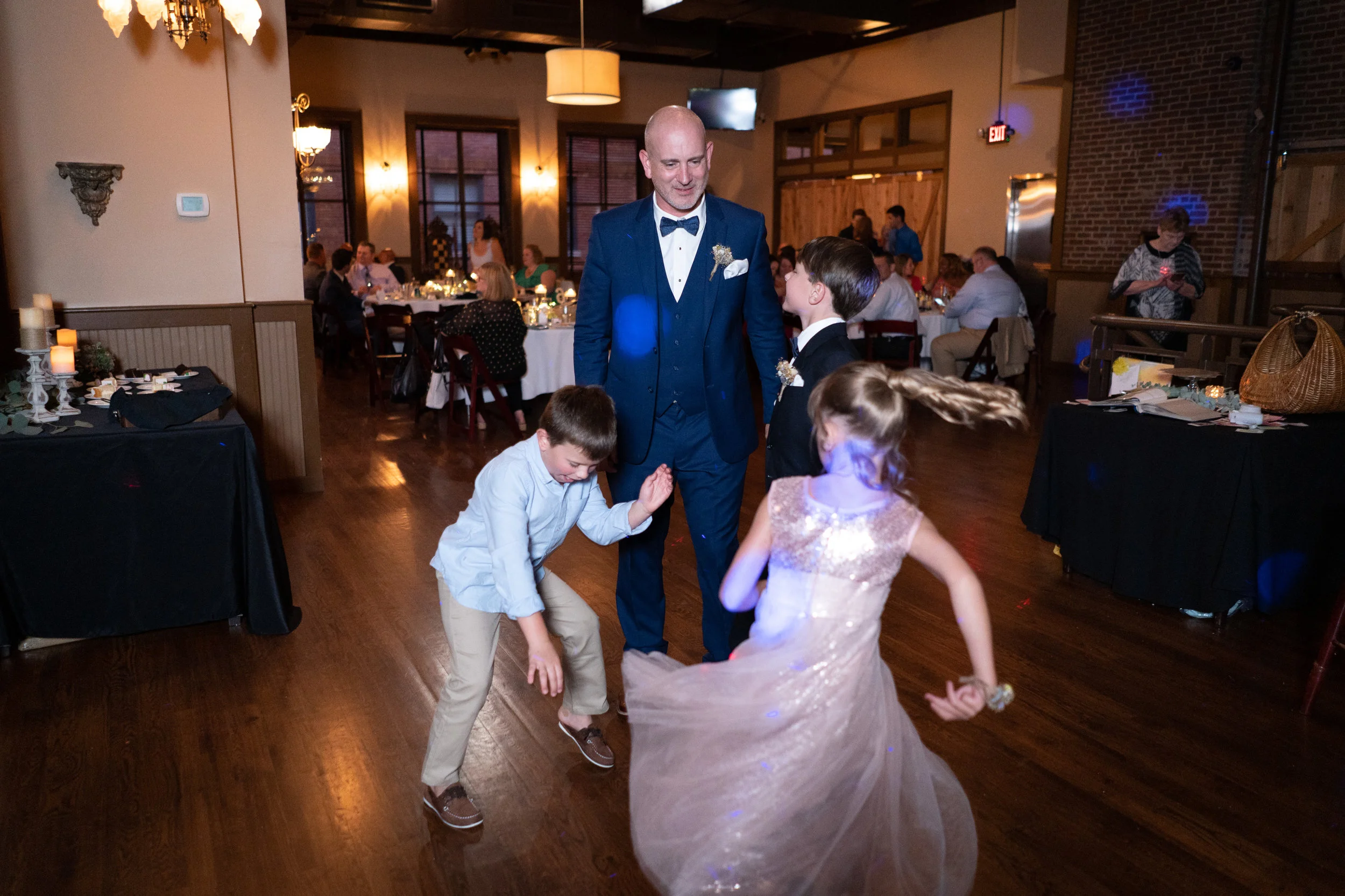 Kristin & Lee Highlights-177.JPG