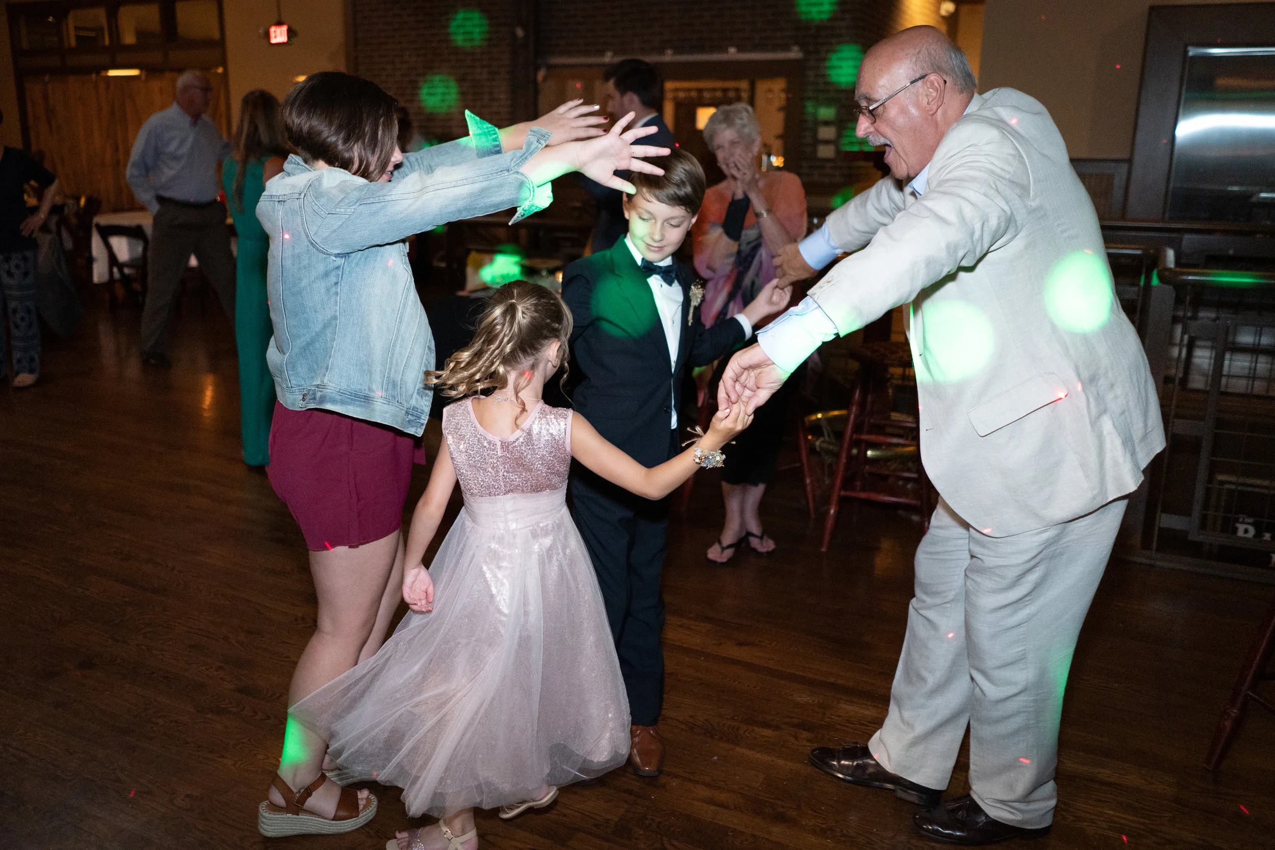 Kristin & Lee Highlights-184.JPG