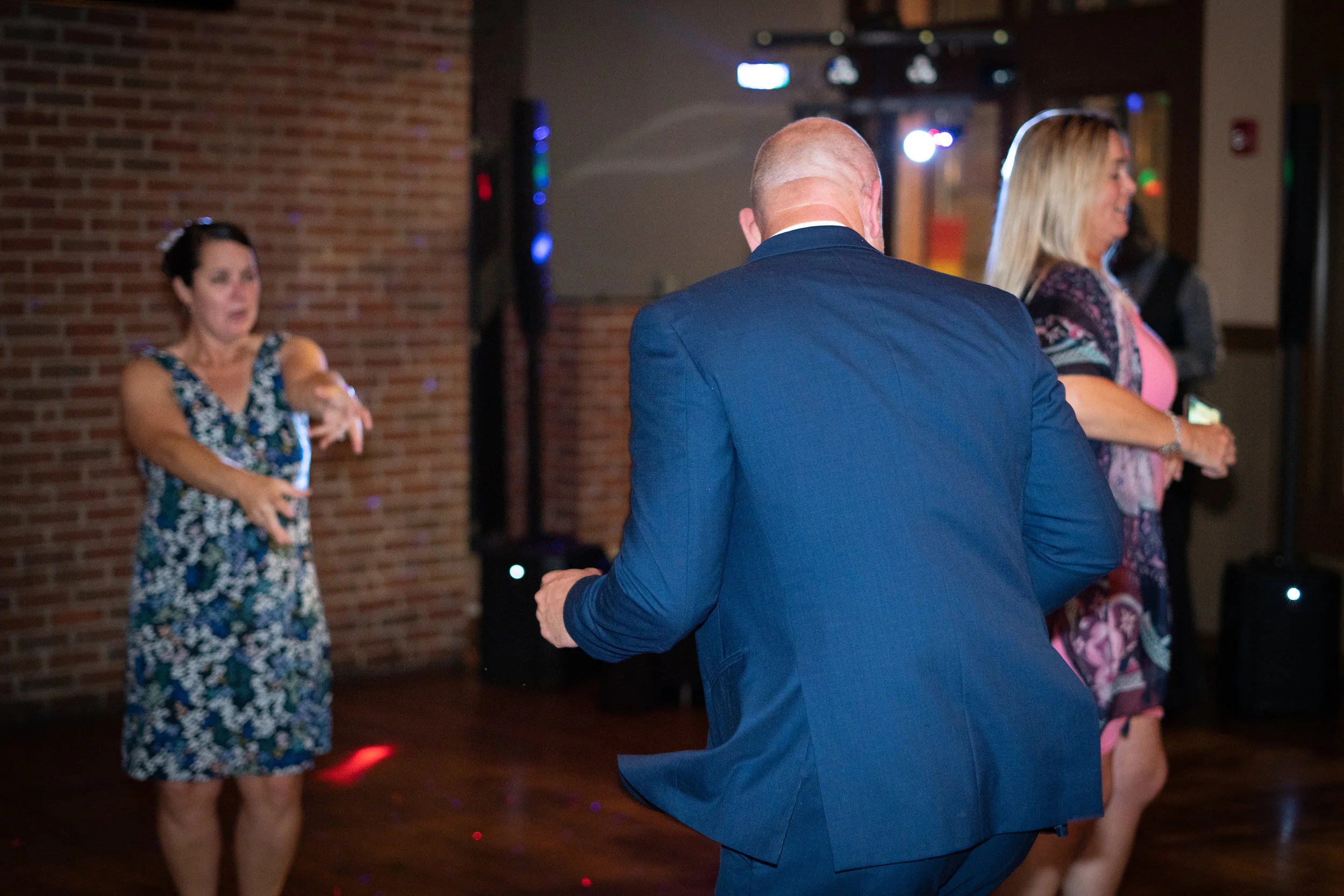 Kristin & Lee Highlights-236.JPG