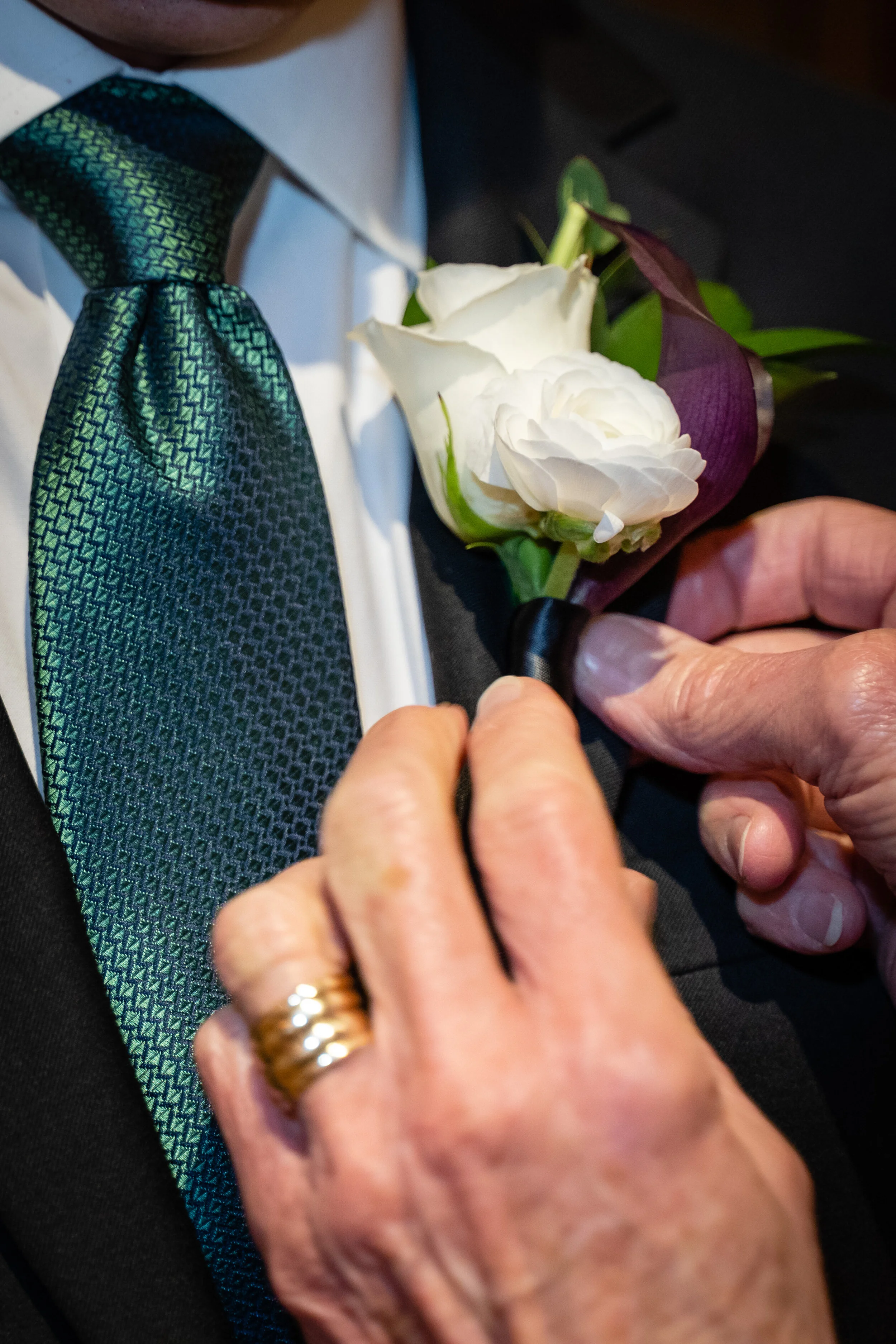 Rebecca & Chris December 30, 2019-31.JPG