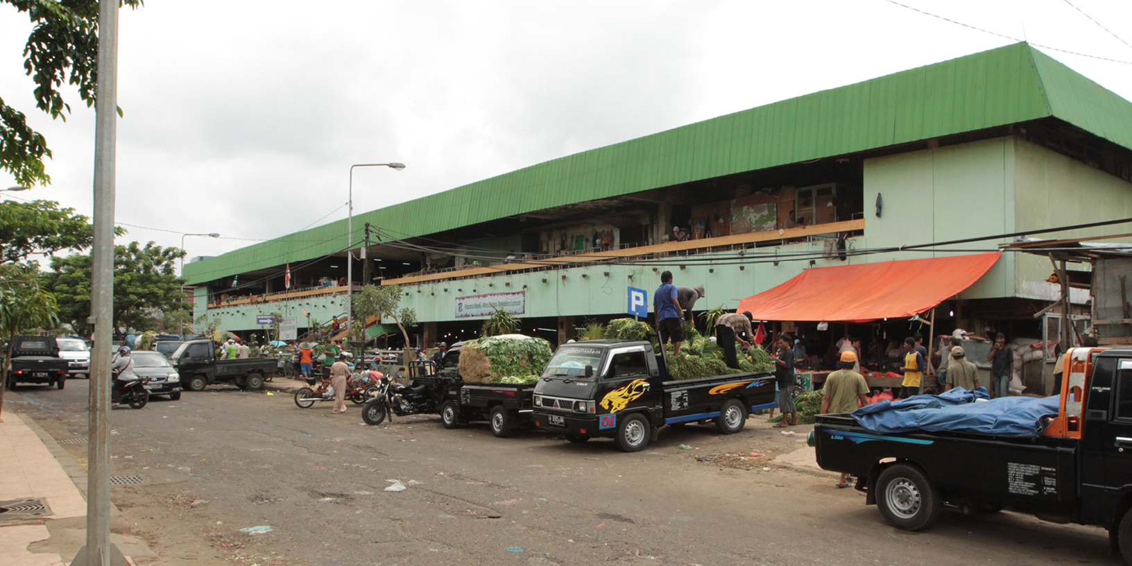  Keputran market, major regional vegetable depot    