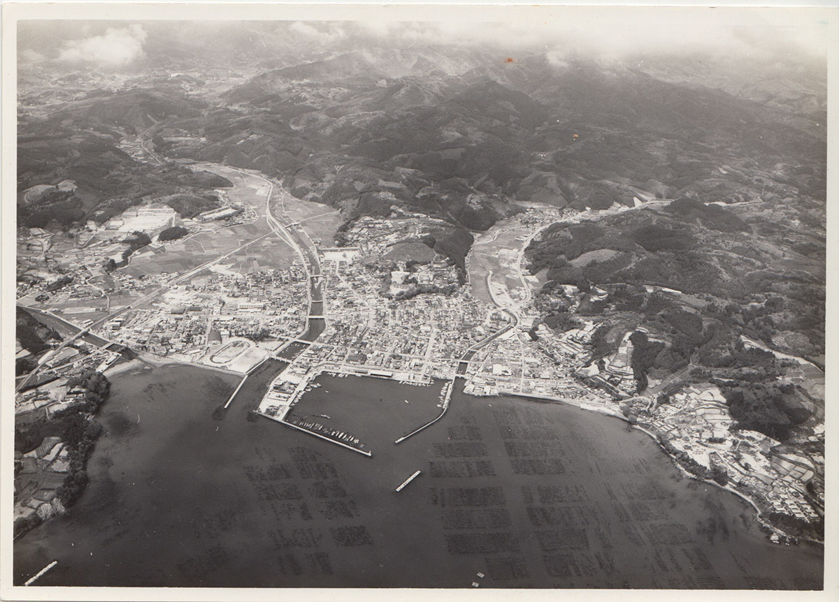  Aerial photo of Minami Sanriku taken circa 1970. (Provided by Yumi Sato)    