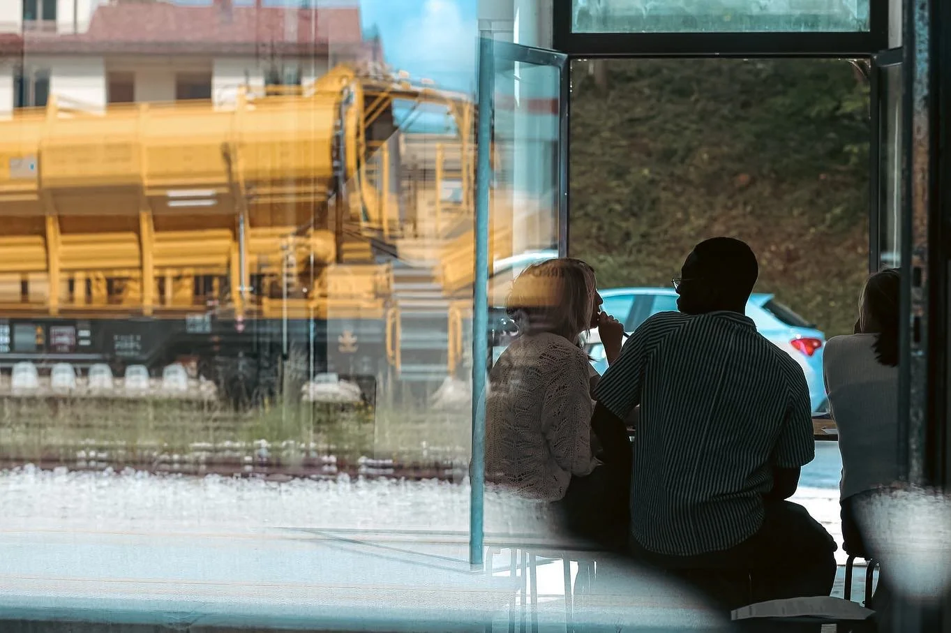 Students explore the territories along the railway, which have been rehabilitated over the past 7 years. &lsquo;Rebuilding the Edge&rsquo; workshop allows students to participate in on-site research that focuses on understanding the challenges faced 