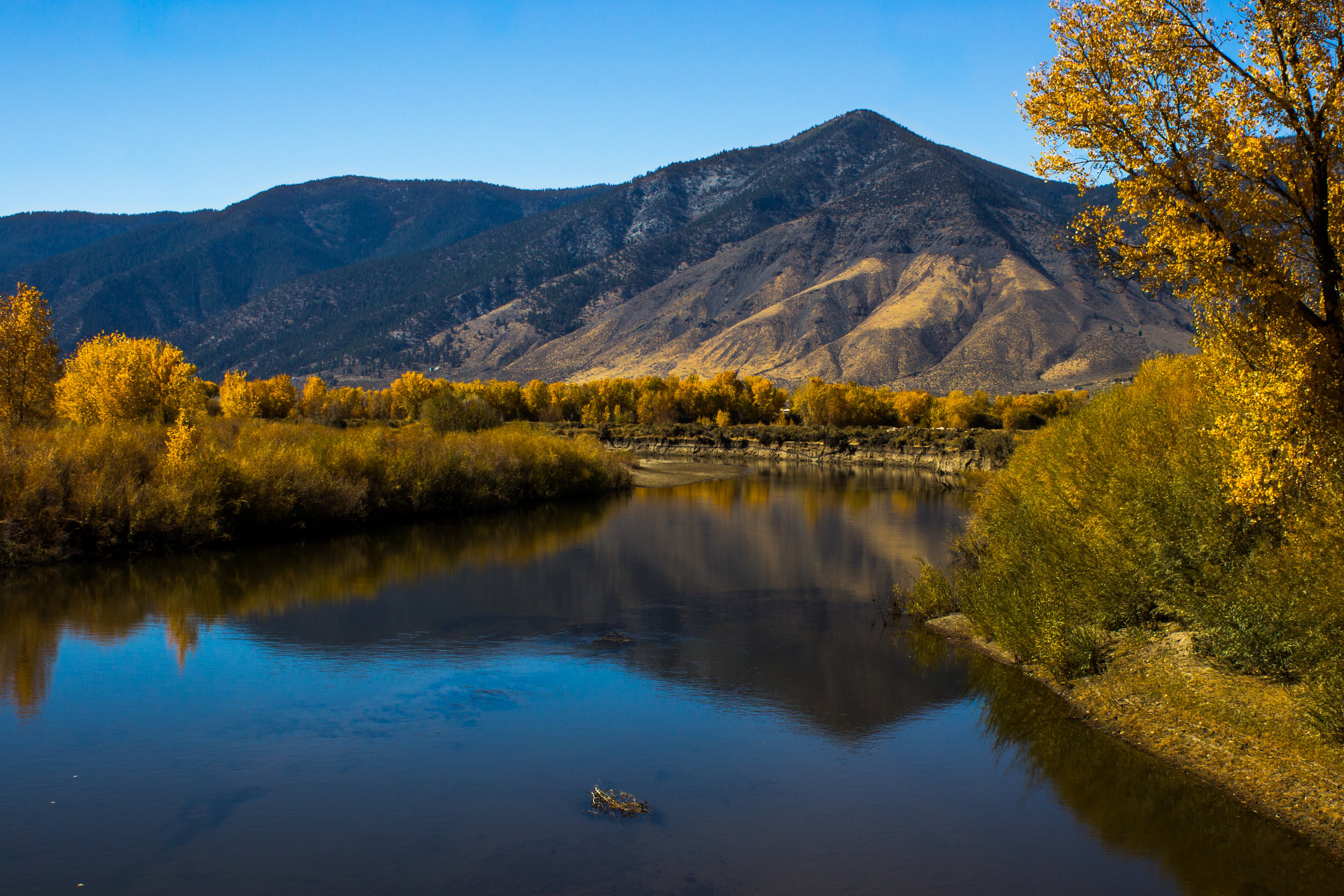 truckee river.jpg