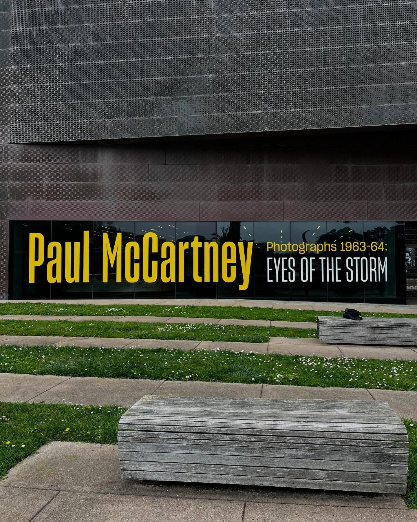 The front of house window at the @deyoungmuseum is always one of my favorite projects. From a tiny computer screen to larger than life on this iconic SF landmark.