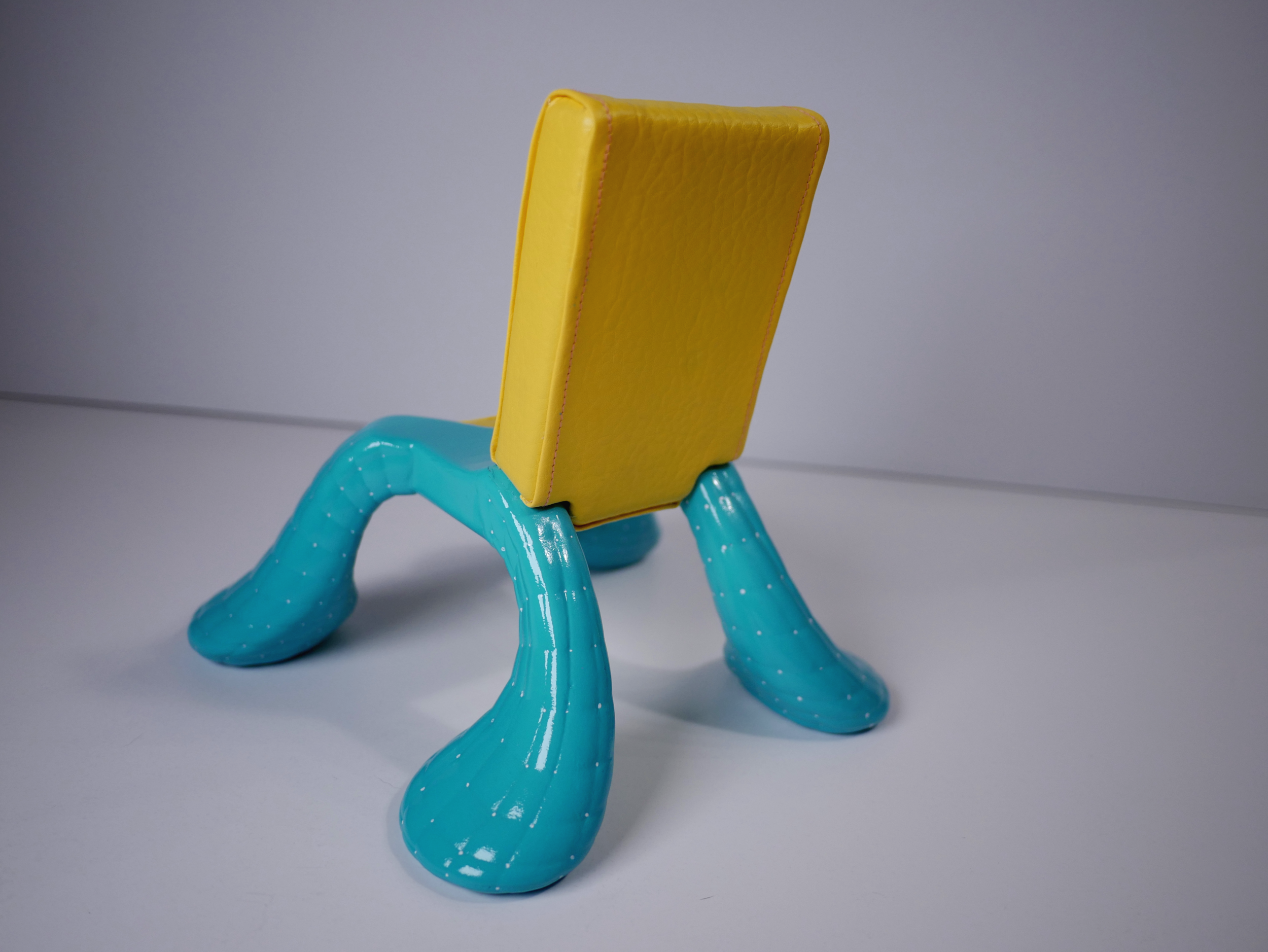 Playful_Chair_3.png