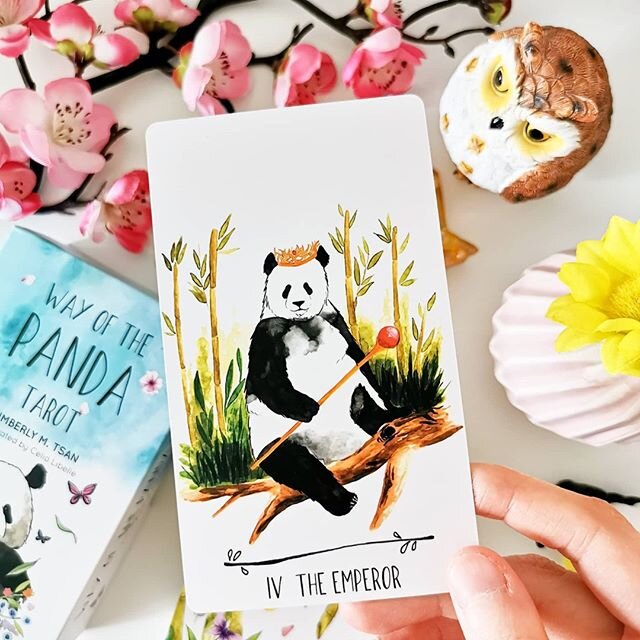 👑🐼 The Emperor Panda is Basically My Dad (this post is a little sentimental - be warned haha) ⁠
⁠
Omg, so I just reread what I wrote for The Emperor in The Book of Pandas. And HE IS BASICALLY A DESCRIPTION MY FATHER. Surprise, surprise. But also no