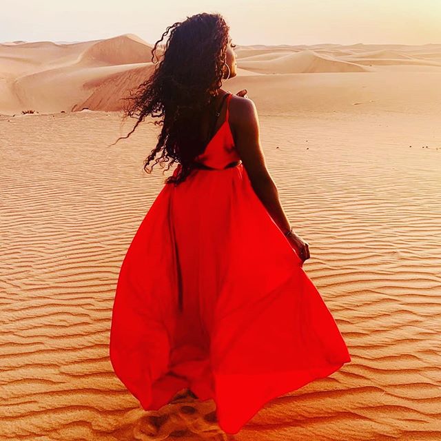 🇨🇵Un havre de paix en plein milieu du desert de Dubai . 
Merci a la magnifique @iam_natsy pour cette superbe photo. 🇬🇧A haven of peace in the middle of the desert of Dubai.