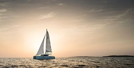 front-damaniyat-islands-by-catamaran.jpg