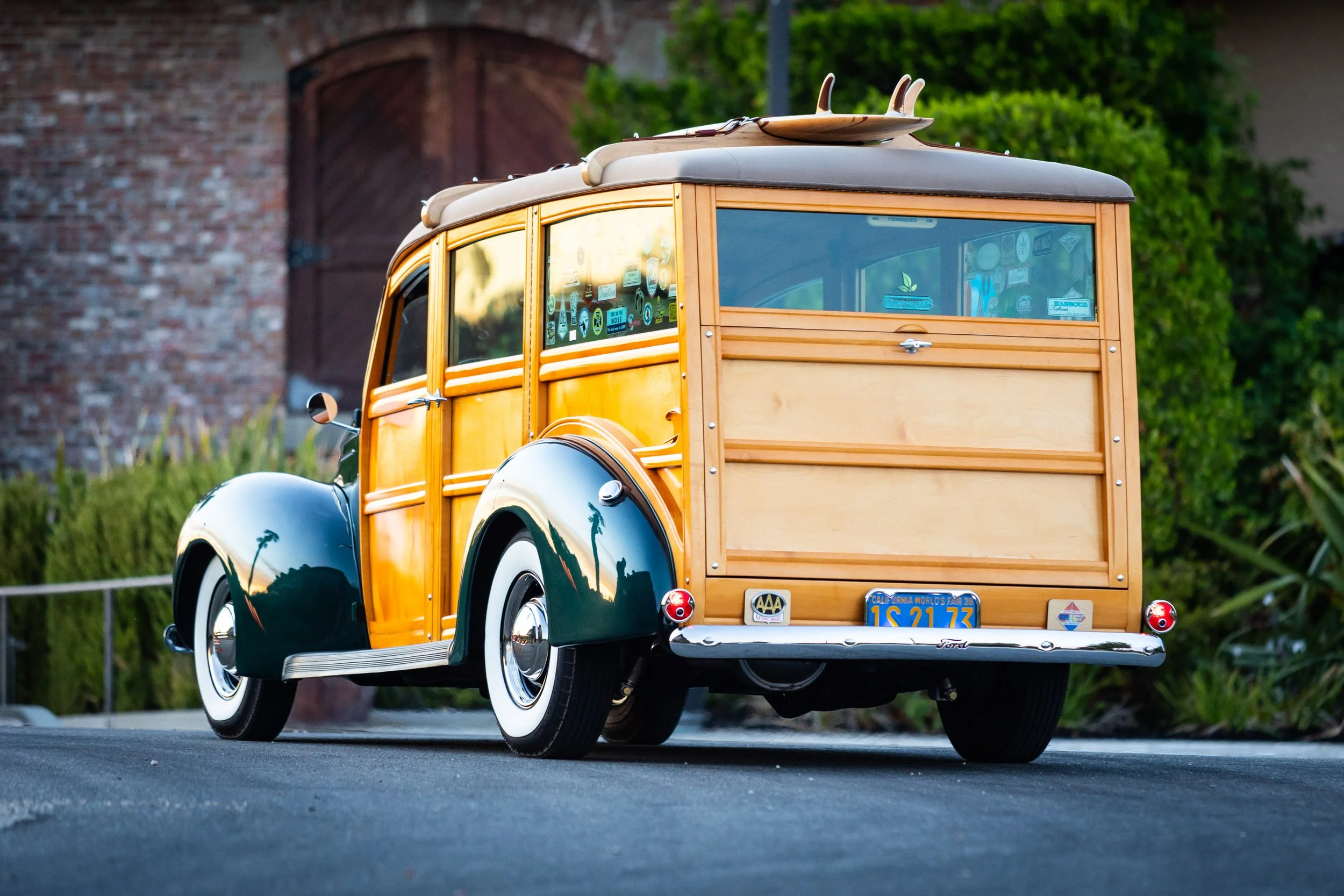 1939 Ford Deluxe Woodie Station Wagon