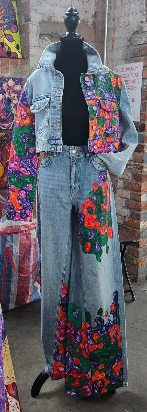 CROP DENIM JACK-FLARE DENIM JEANS HANDPAINTED.jpg