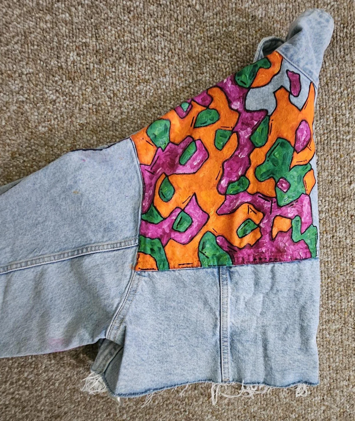 CROP DISTRESSED JACKET HANDPAINTED 3.jpg