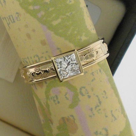 14K Corrib Claddagh Solitaire Engagement Ring