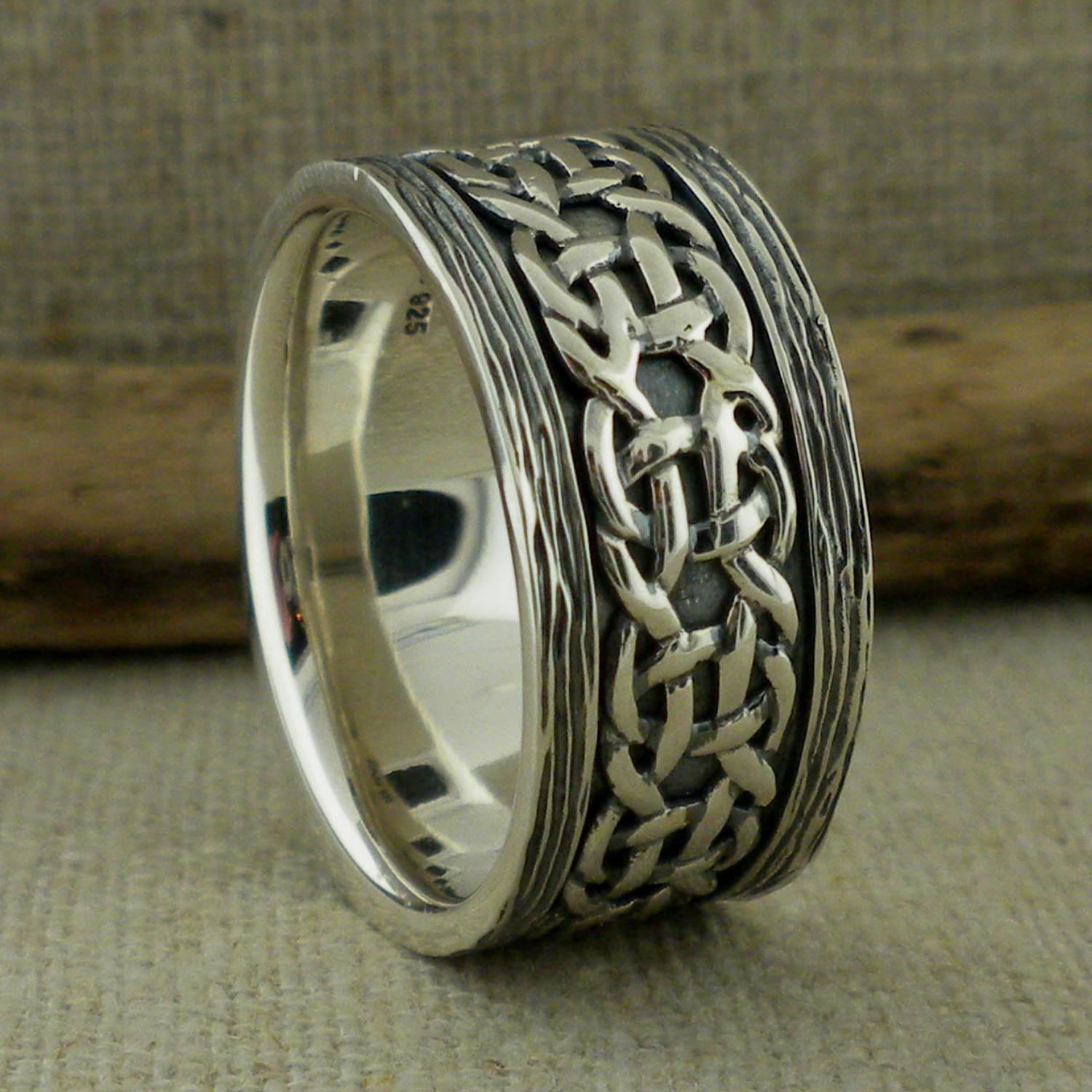 Sterling Silver Celtic Scavaig Wedding Ring with Bark Edges