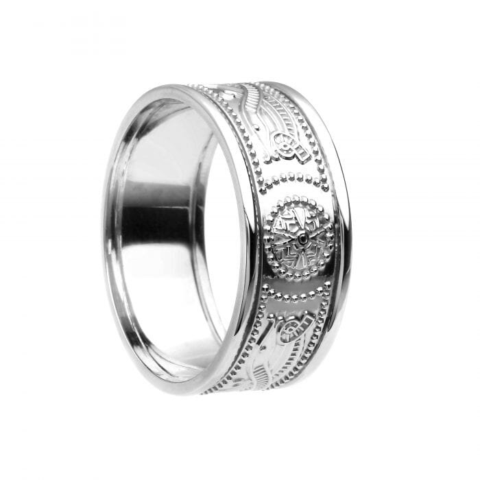 Boru Celtic Warrior Shield Wedding Ring — Unique Celtic Wedding Ring ...