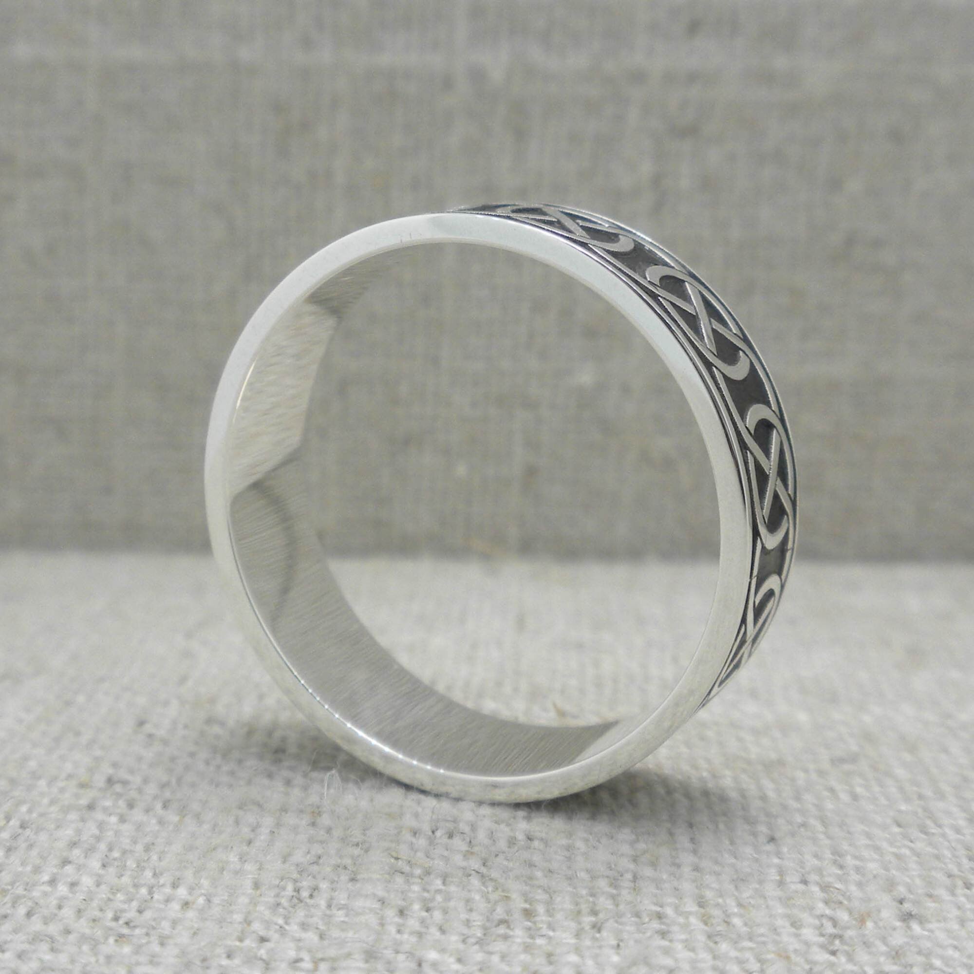 Celtic Wedding Ring by Boru