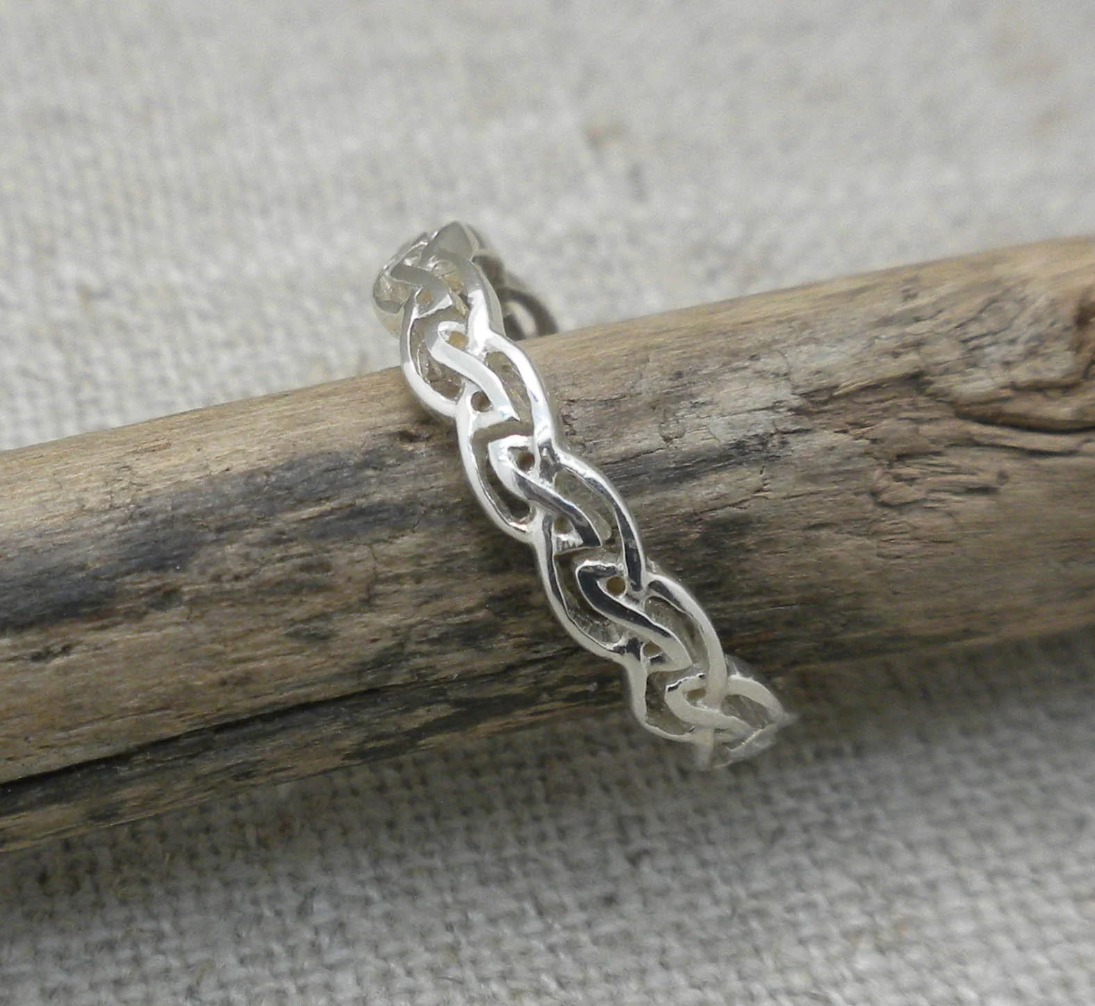 Narrow Sterling Silver Celtic Knot Wedding Ring