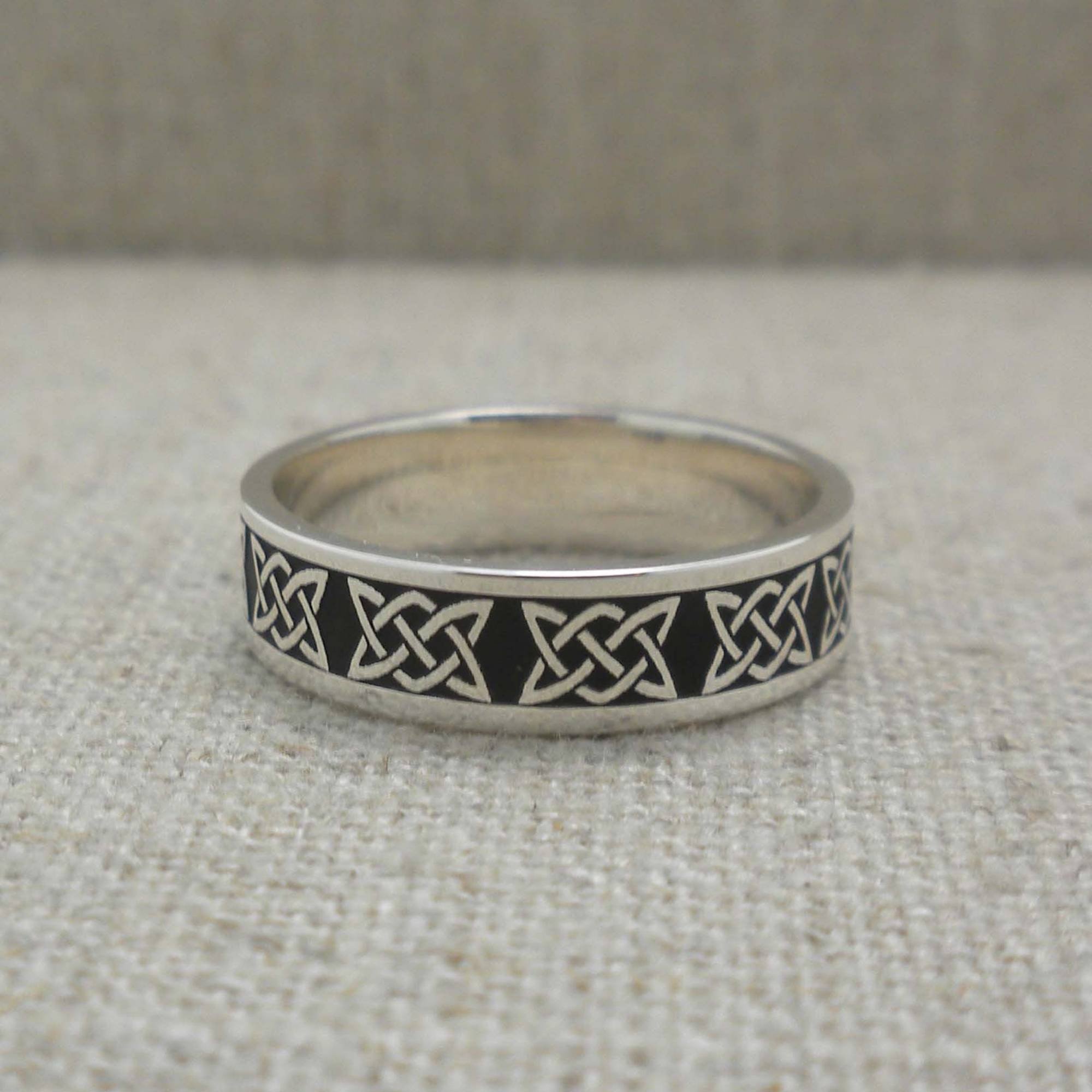 Celtic Love Knot Wedding Ring in Sterling Silver