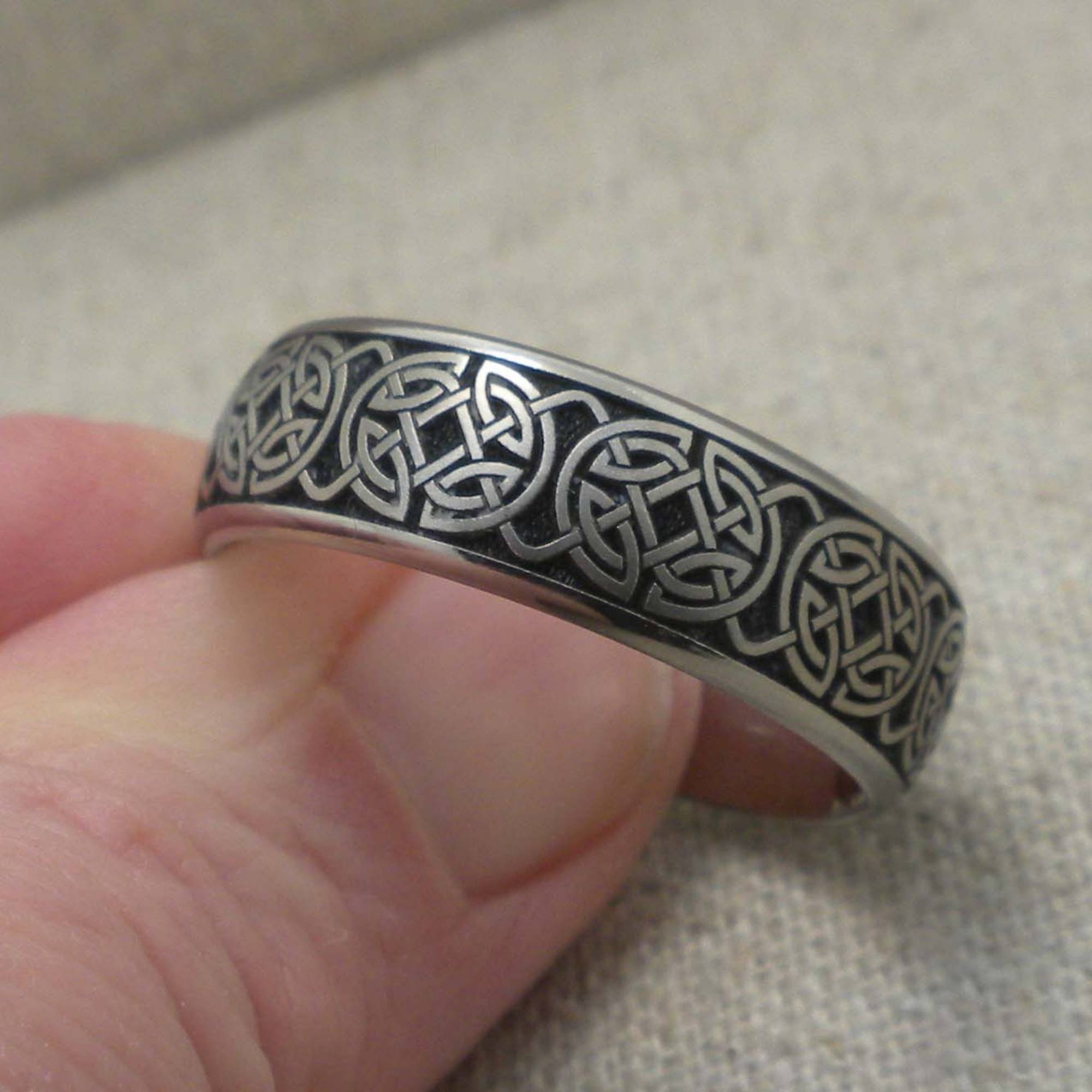 Celtic Knot Wedding ring