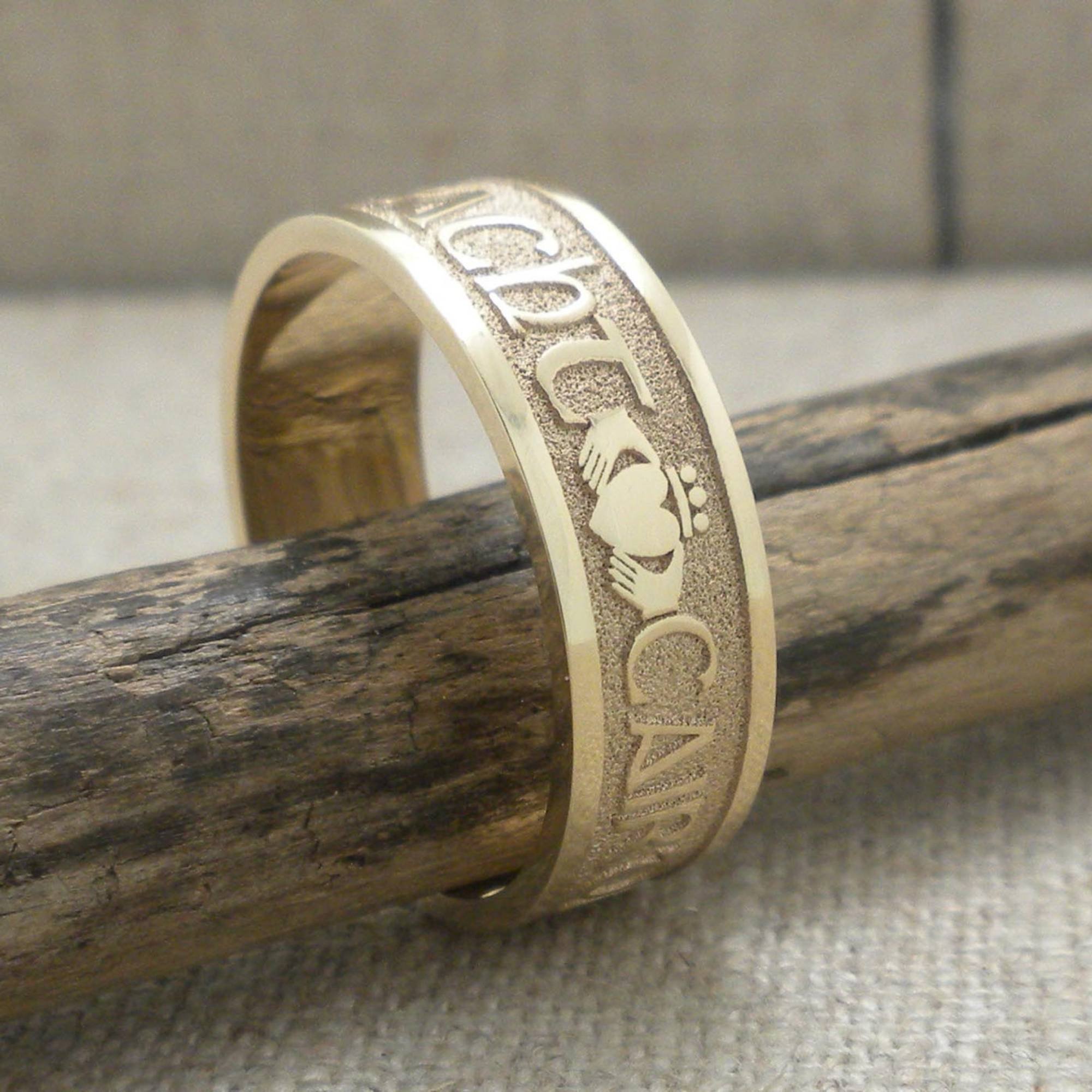 Gaelic Wedding Ring by Boru