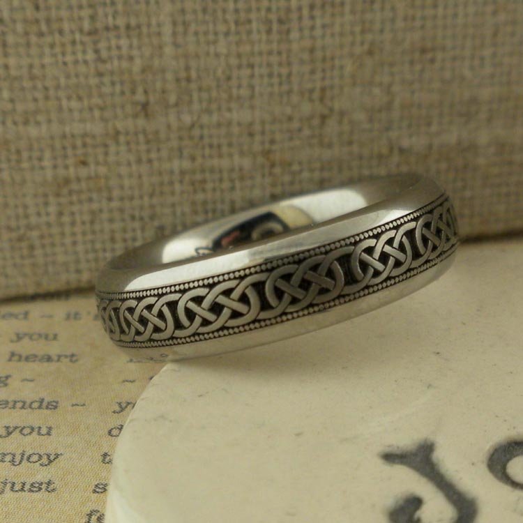 GETi Celtic Wedding Band