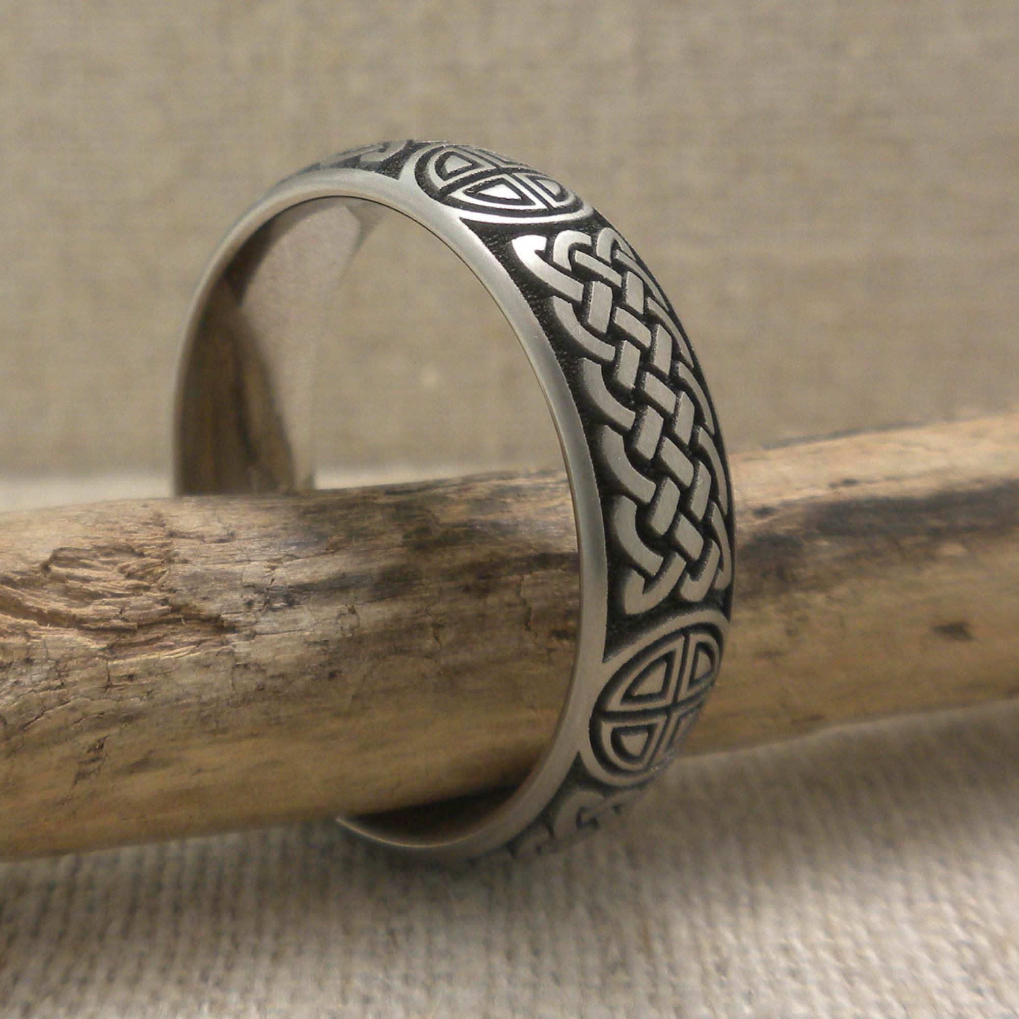 Celtic Wedding Ring in Titanium