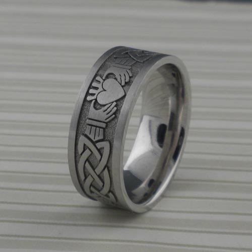 Claddagh Ring in Titanium