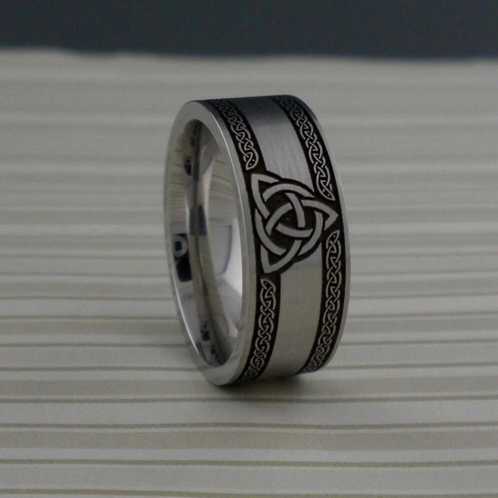 Custom Trinity Knot Wedding ring