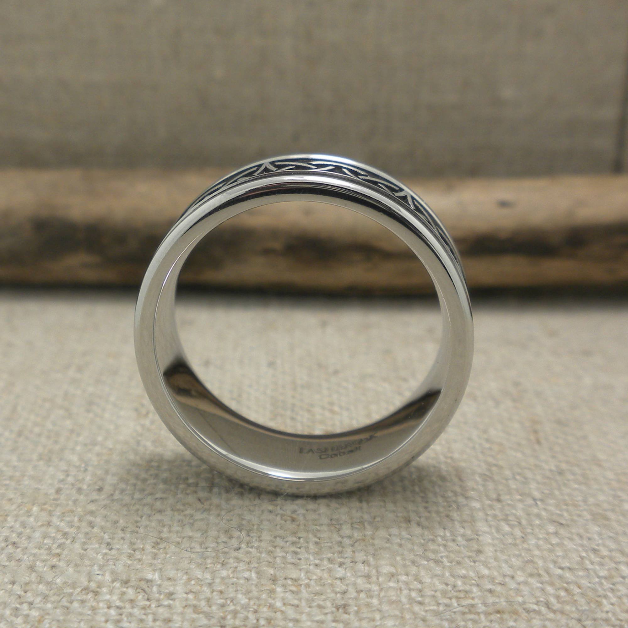 06-R585568-Celtic-Wedding-Ring.jpg