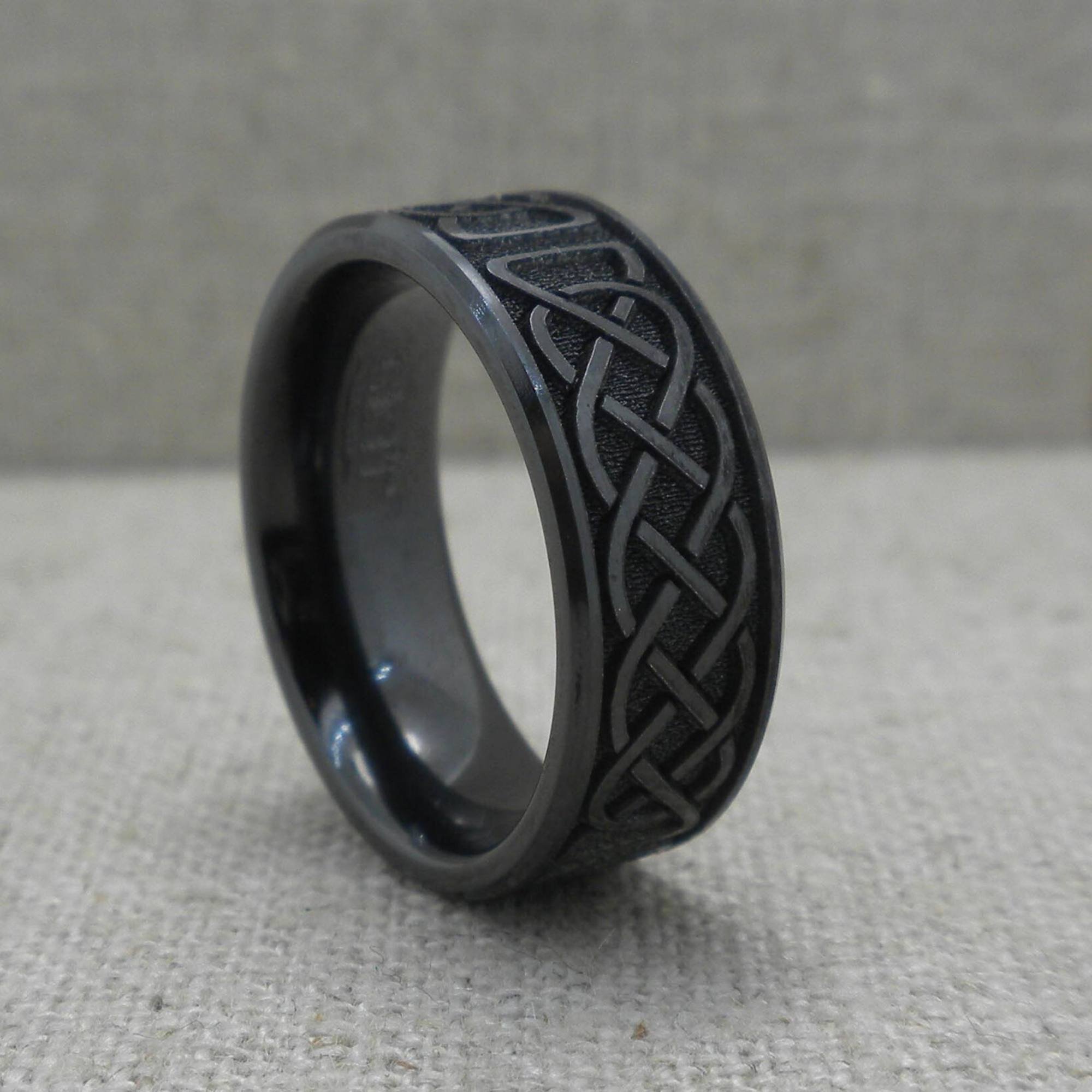 01-4026CH-CW1-Black-Celtic-Wedding-Ring.jpg