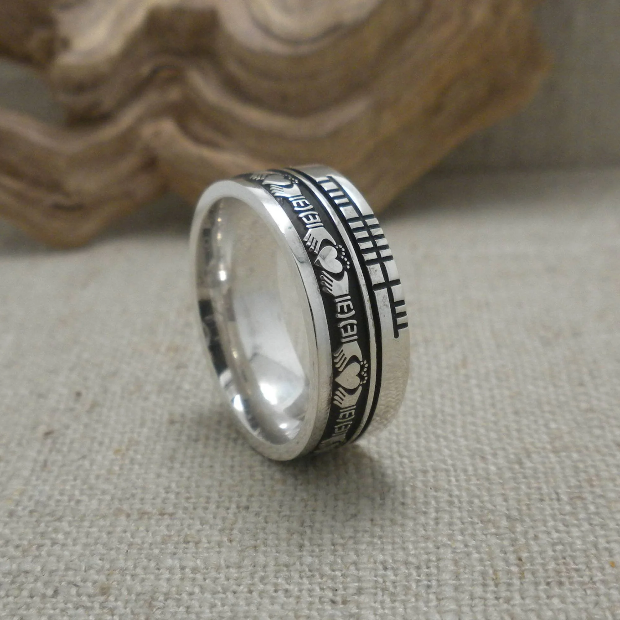 Claddagh Wedding Band