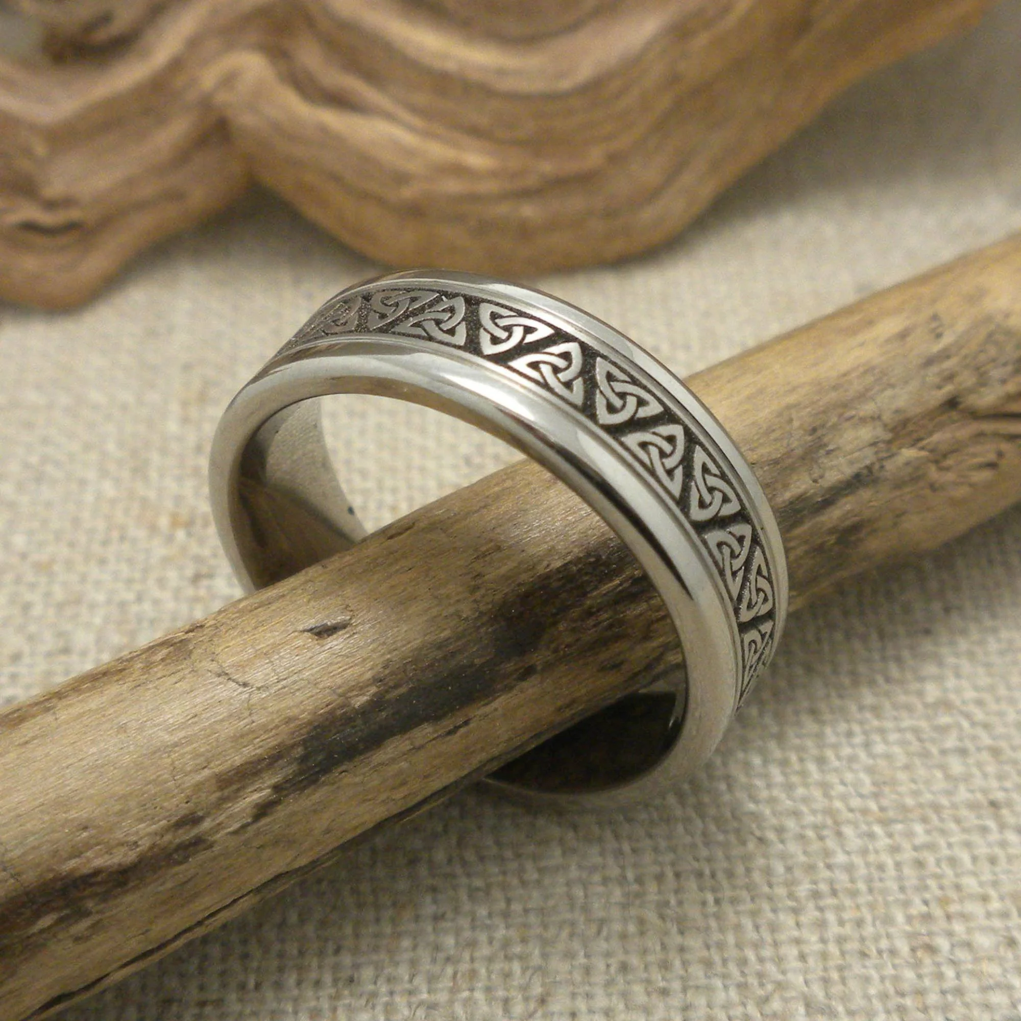 Trinity Knot Wedding Band in Titanium