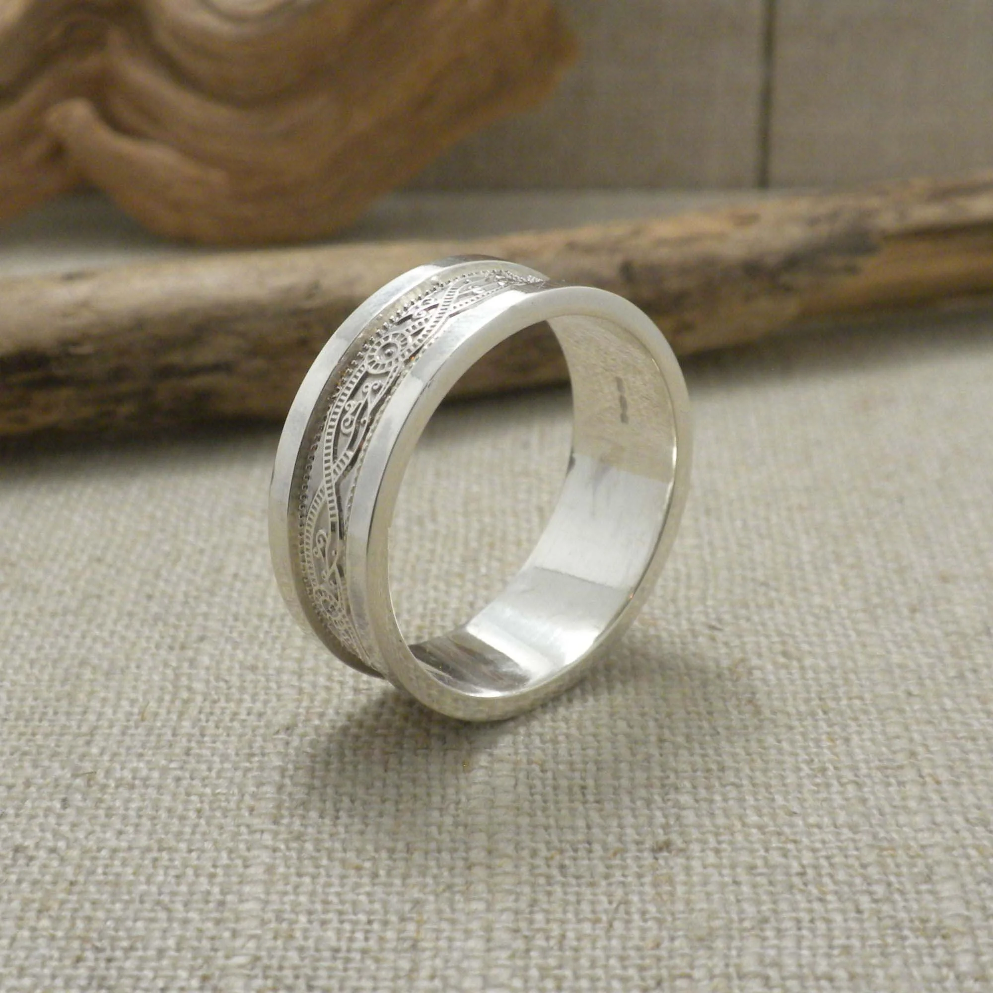 Ar Ri Wedding Ring by FADO