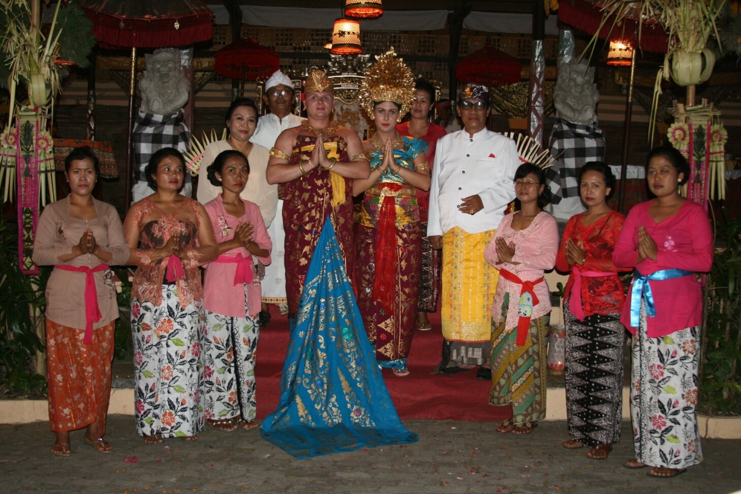 Balinese wedding- royal family blessings.jpg