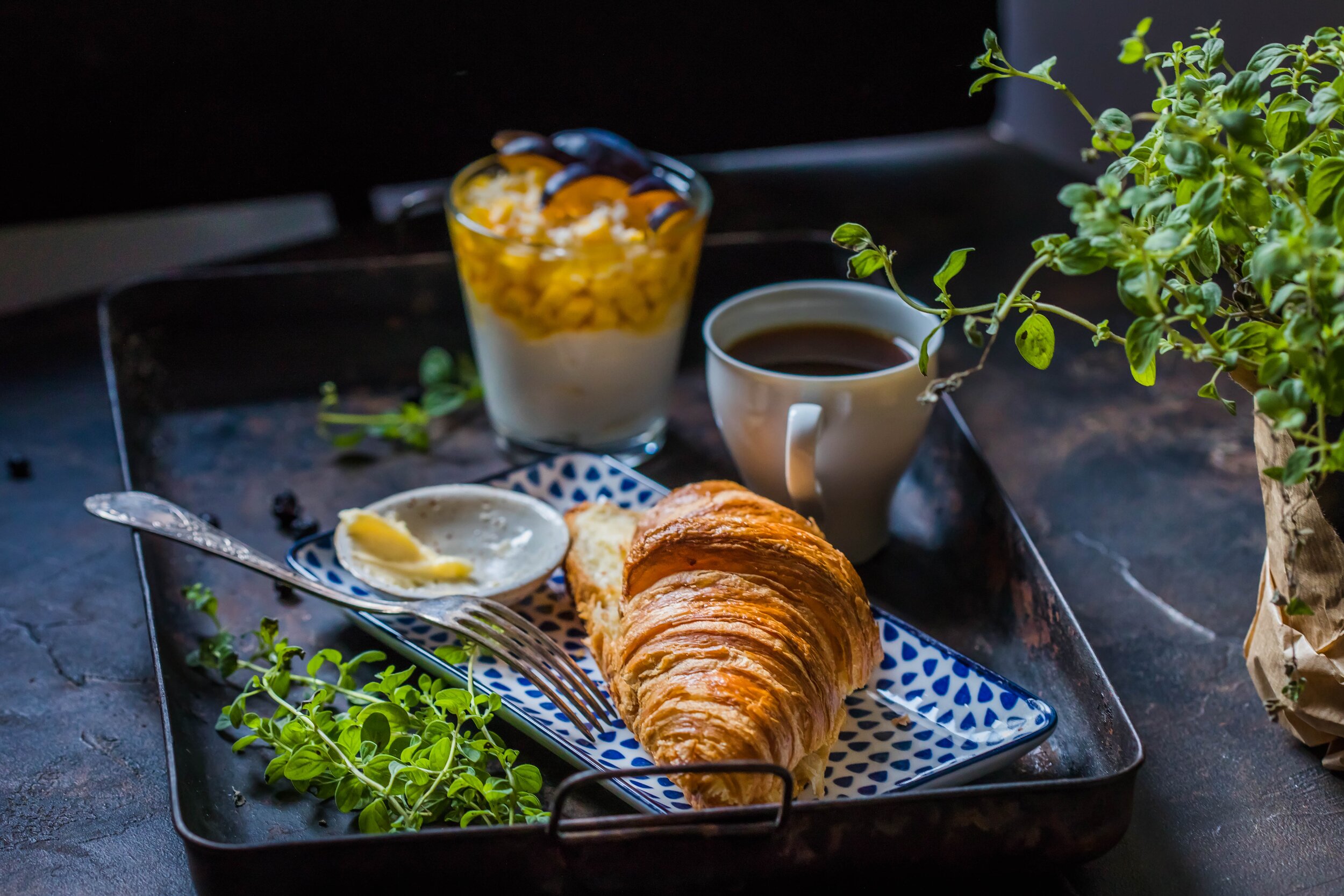croissant-with-butter-1510684.jpg
