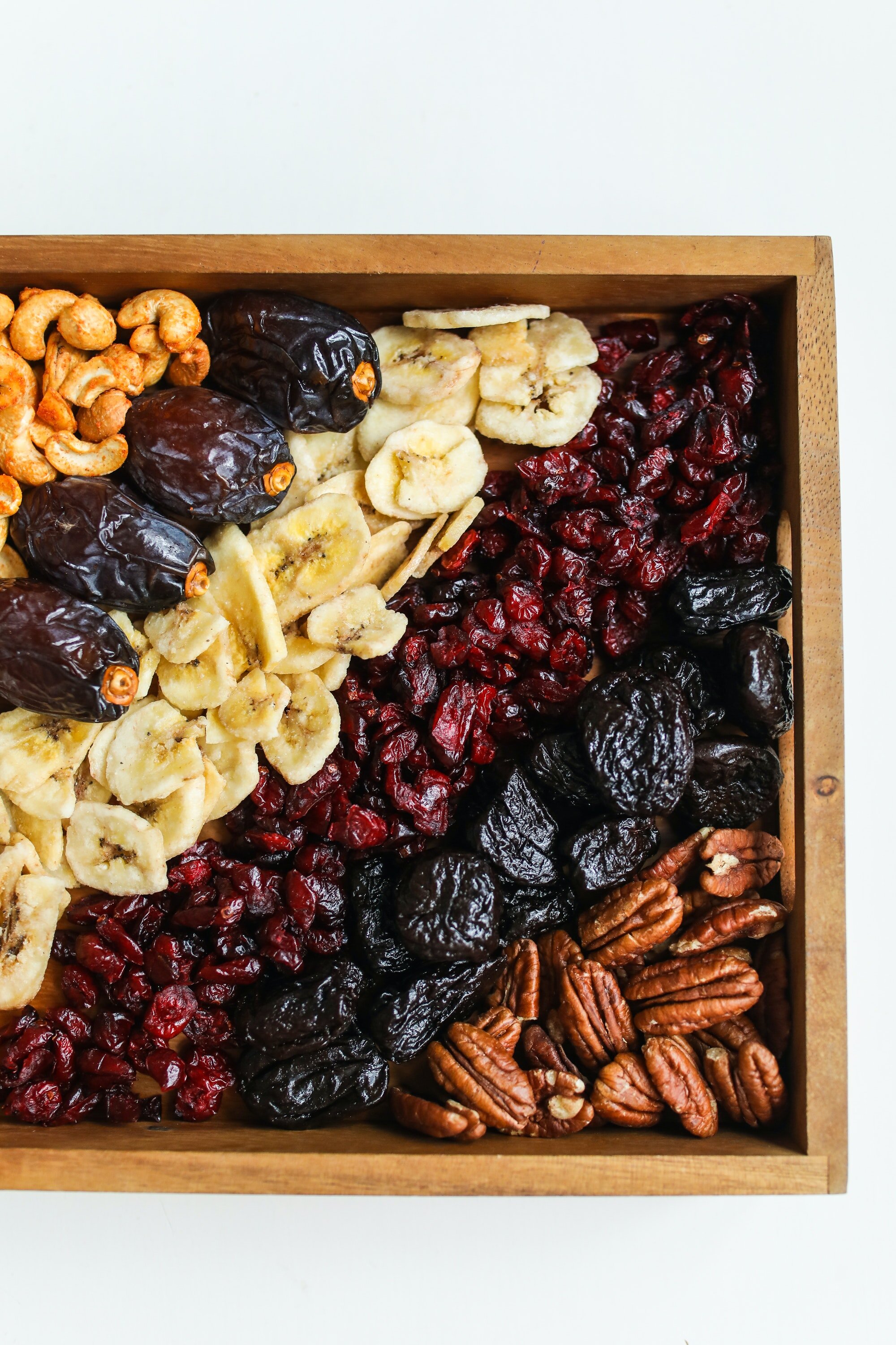 photo-of-assorted-fruits-on-wooden-tray-3872416.jpg
